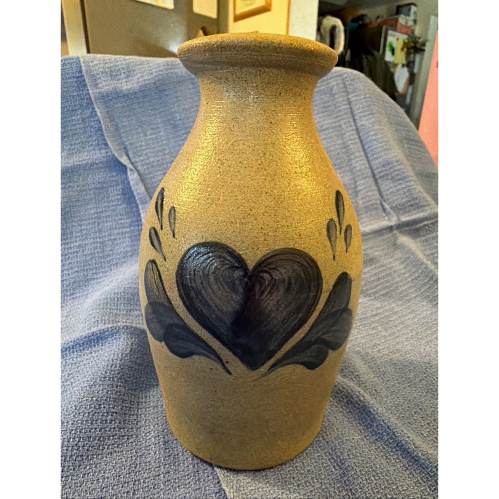Rowe Pottery Works Cambridge 2007 Heart Pattern Hand Painted Vase 7 in